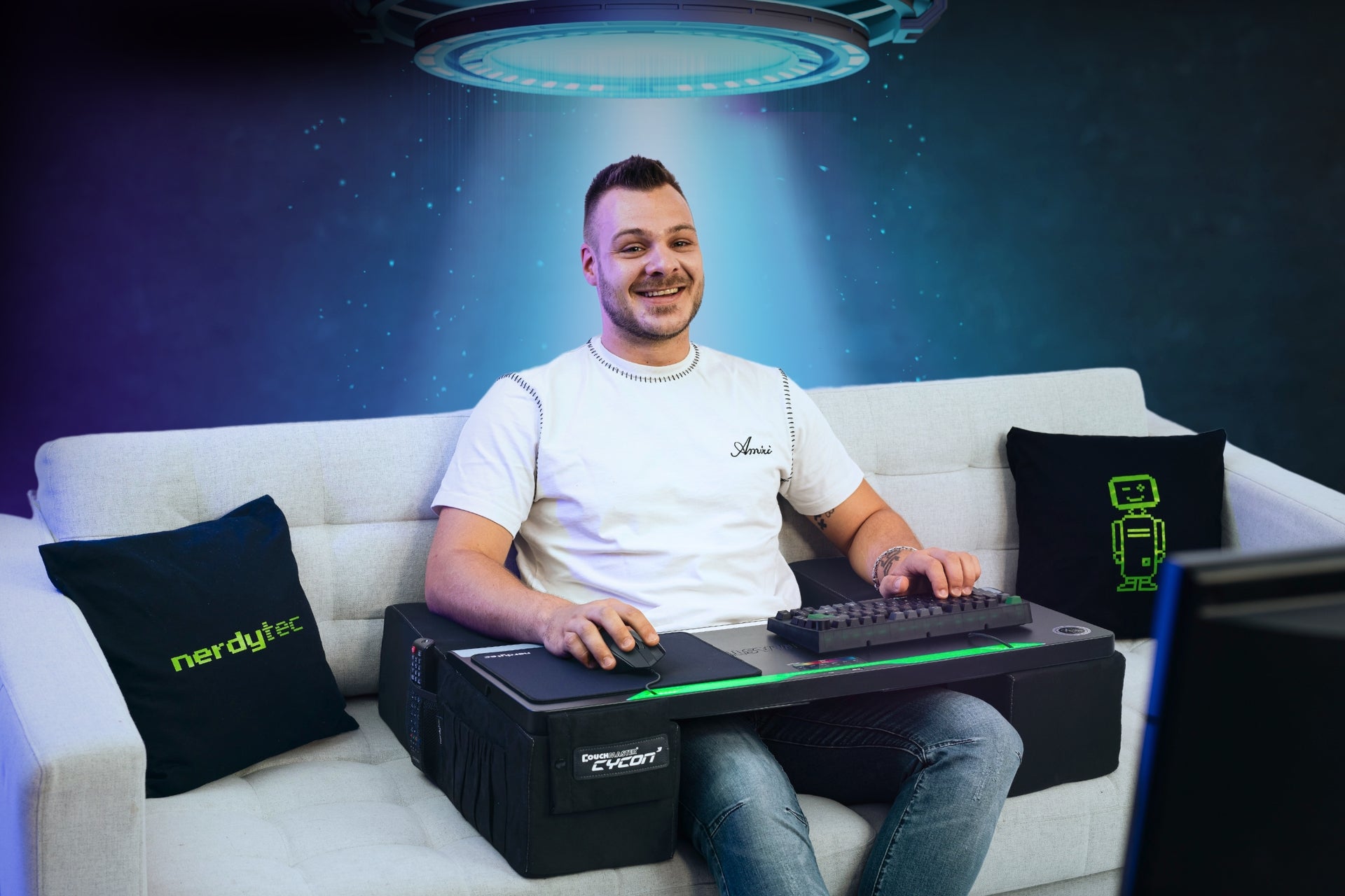 Couchmaster CYCON³ - Couch Gaming USB Hub Desk - HORIZONLIGHT