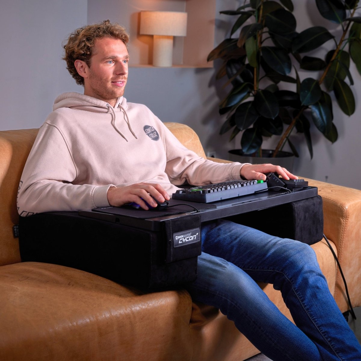 Couchmaster CYCON³ - Couch Gaming USB Hub Desk - HORIZONLIGHT